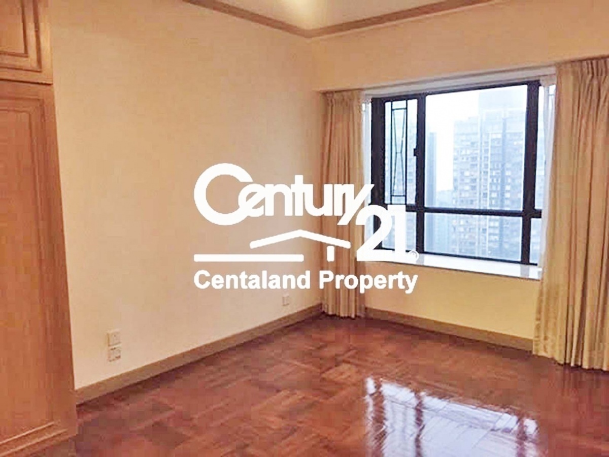 Skylight Tower - 西半山