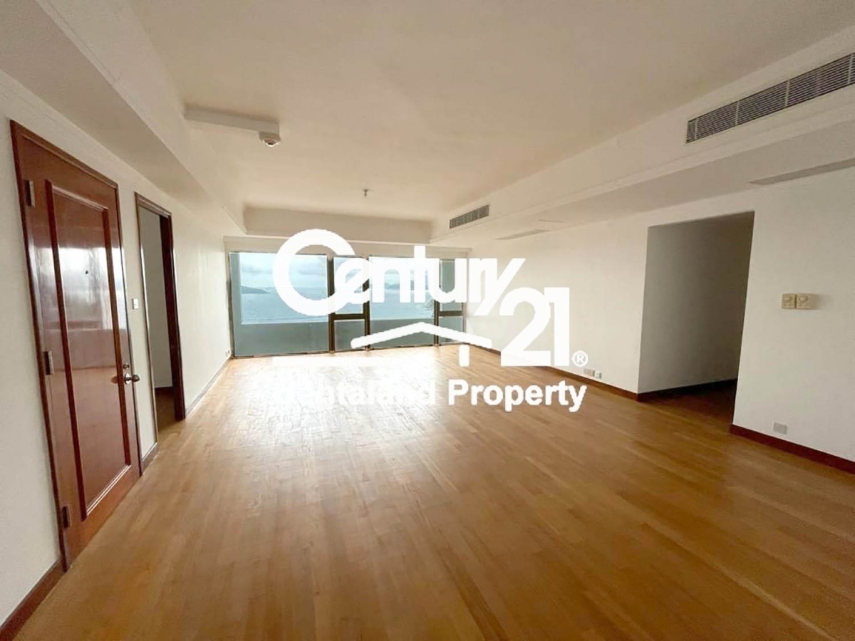 The Repulse Bay - Thiển Thủy Loan