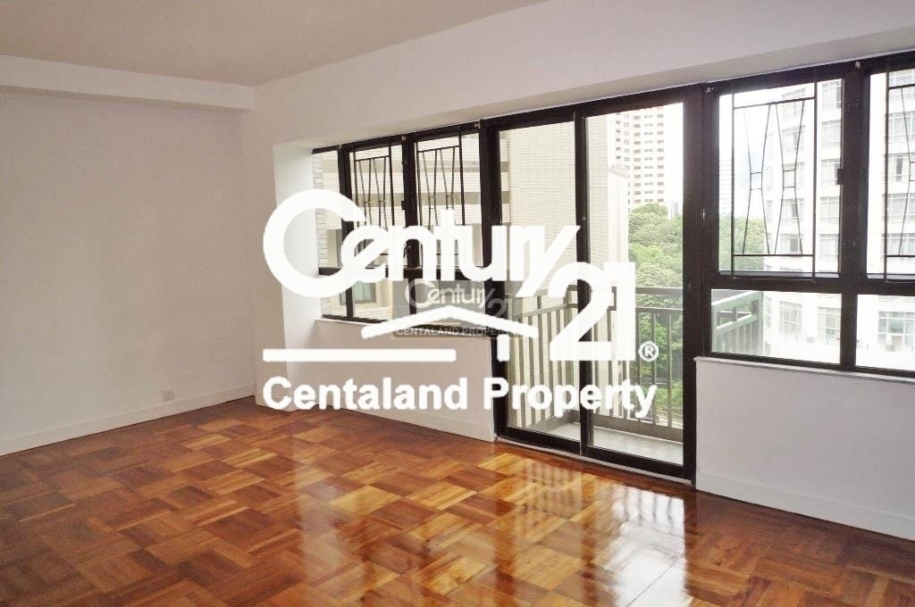 Woodland Garden - Trung Bán Sơn